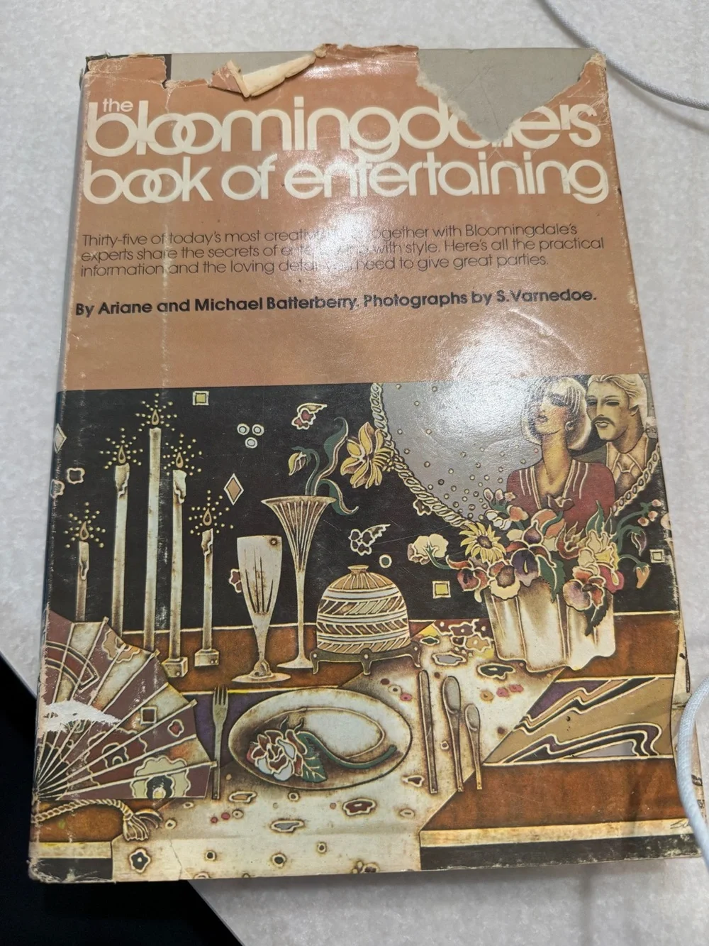 Vintage Bloomingdale's Book of Entertaining - Black & White